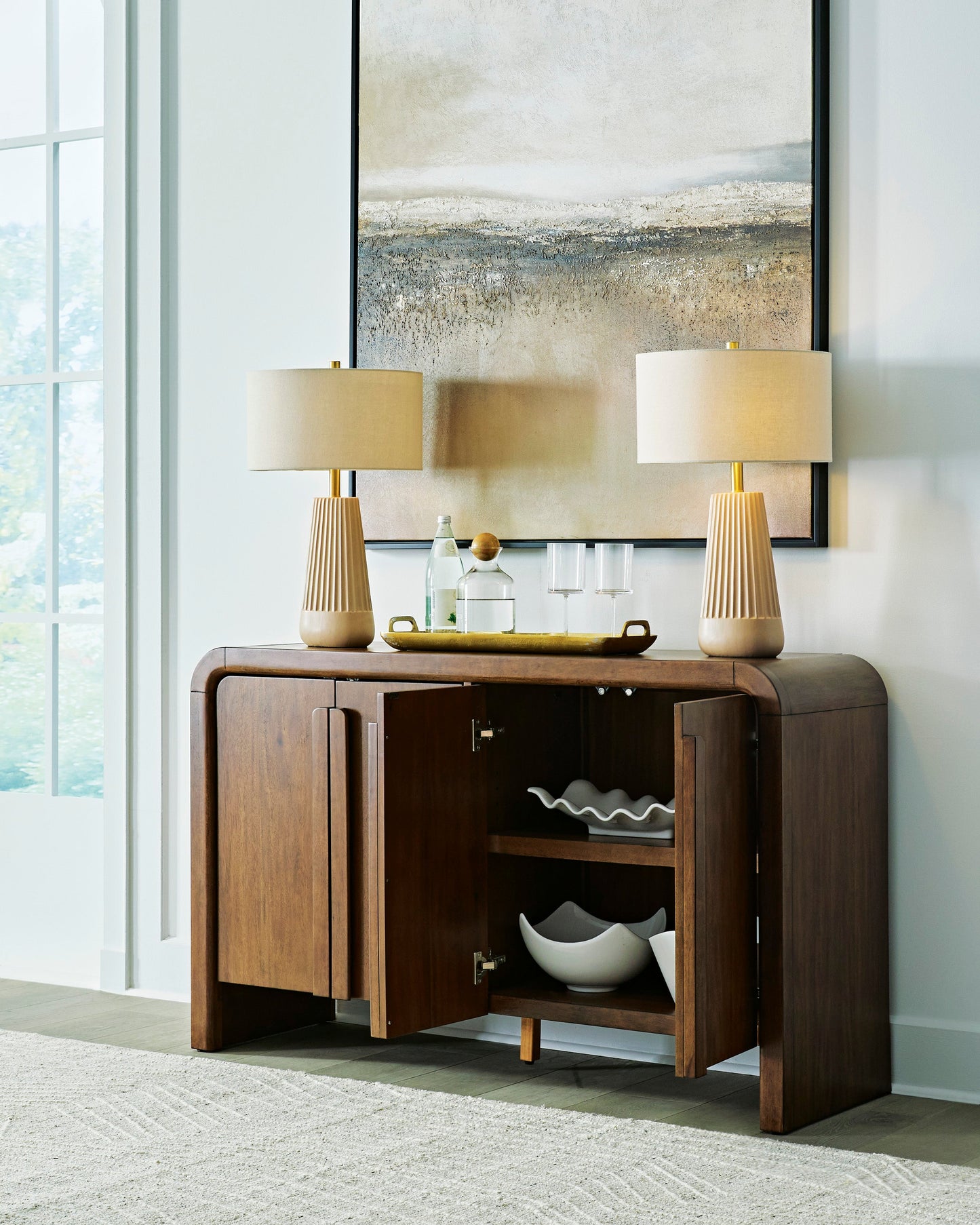 Paloma Dining Room Server