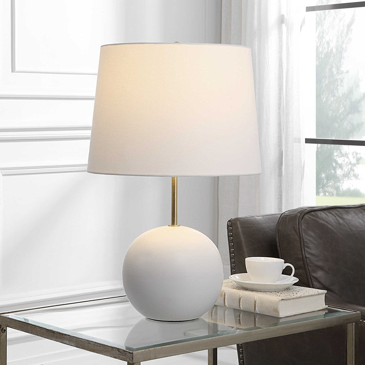 W26088-1-utt| TABLE LAMP