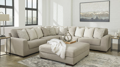 Lyndeboro WITH FREE TABLES