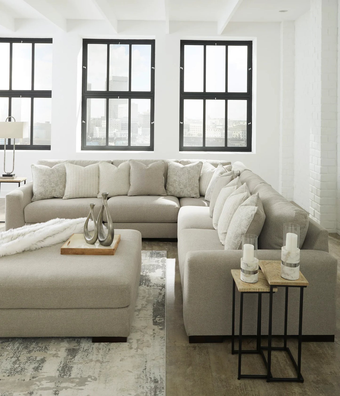 Lyndeboro WITH FREE TABLES