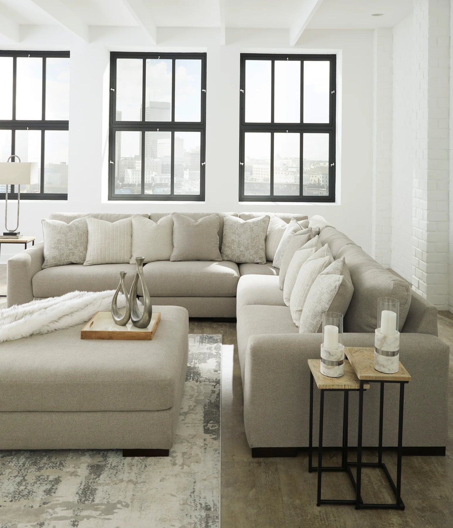 Lyndeboro WITH FREE TABLES