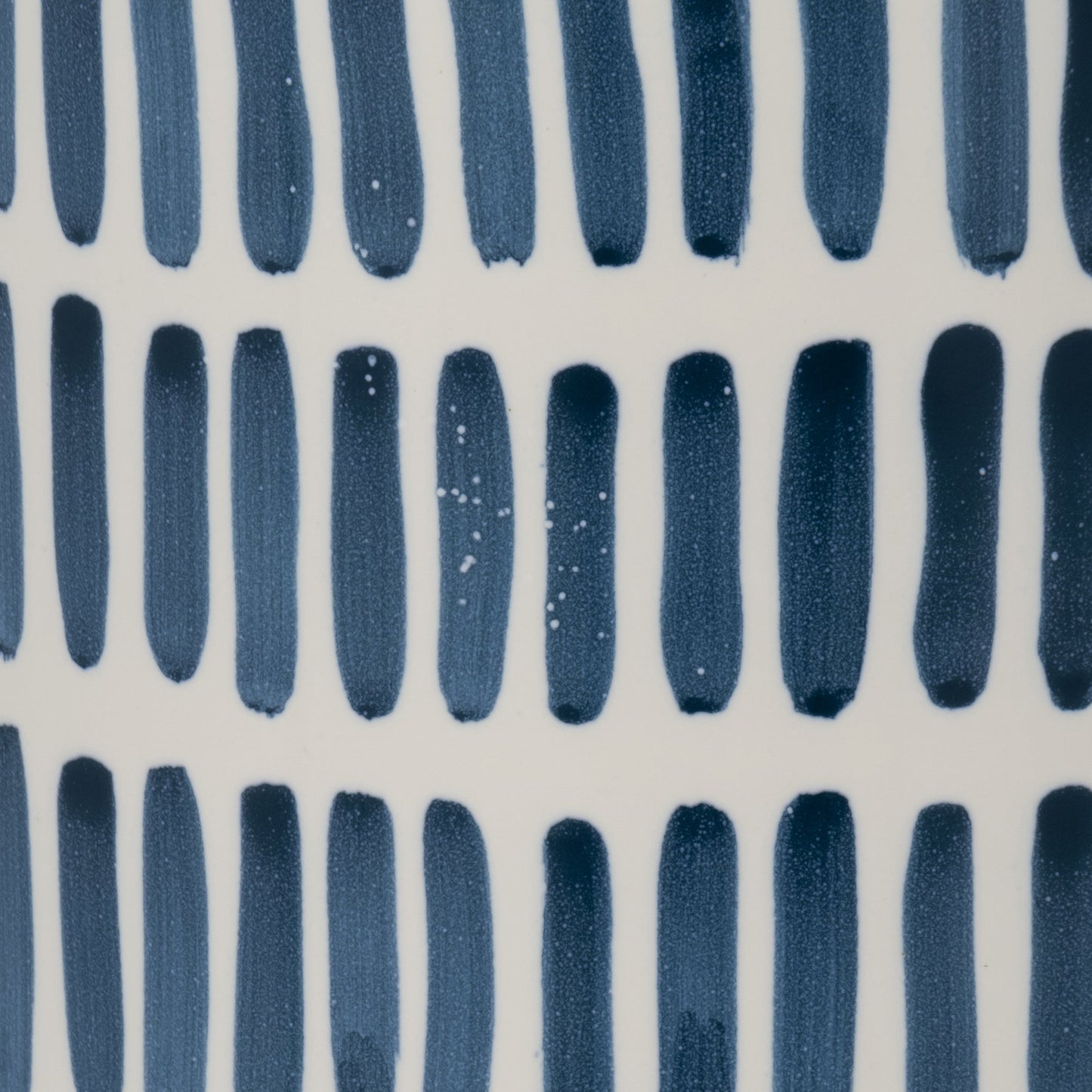 14810-02  POLYRESIN 11" SURFING COUPLE,WHITE / GOLD( Sagebrook Home  )