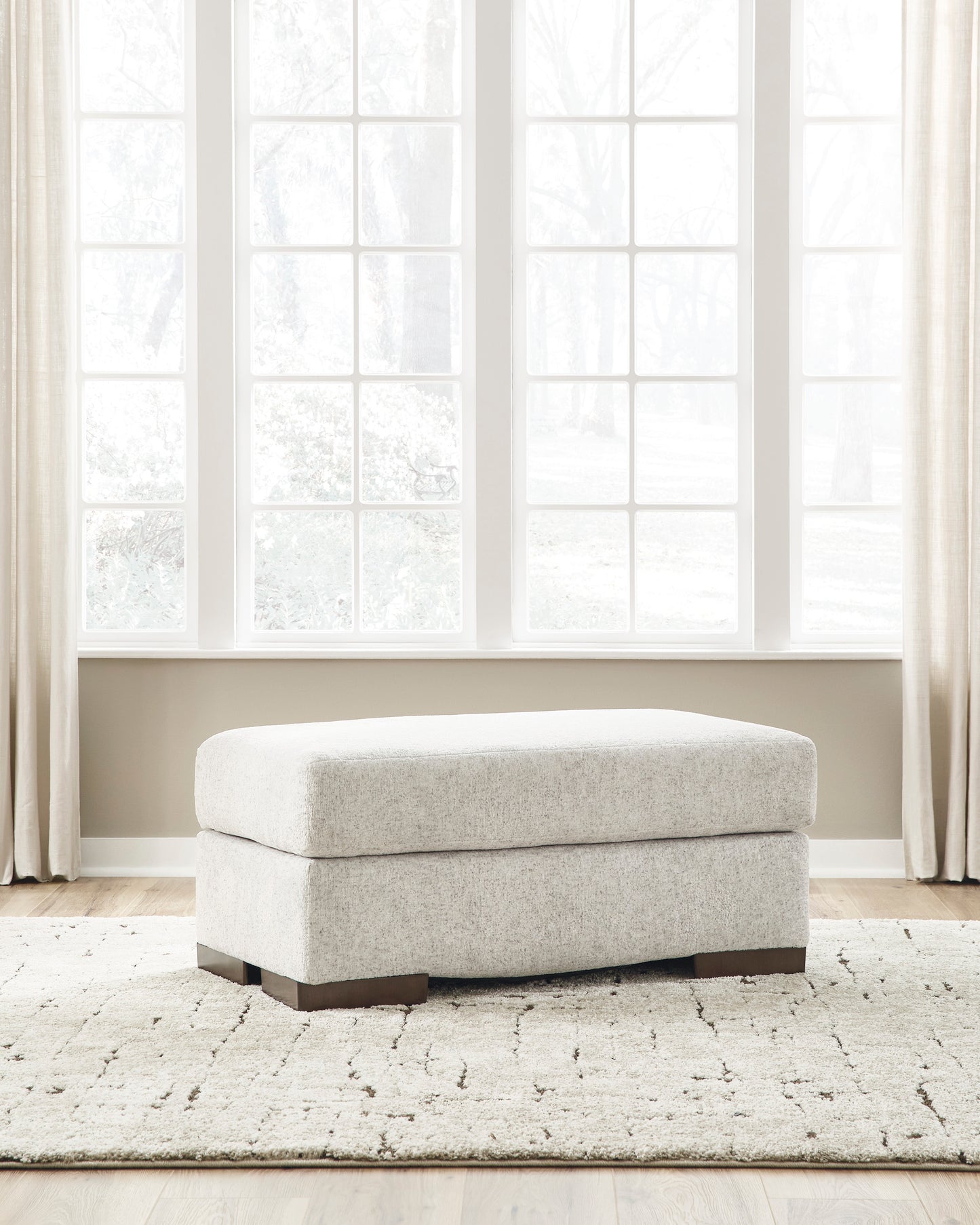 Evenore Ottoman