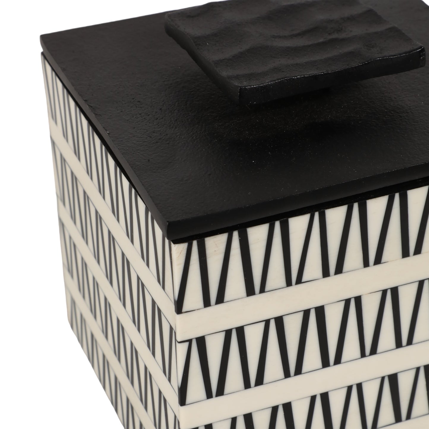 S/2 7/10" Gobiel Black & White Resin Boxes