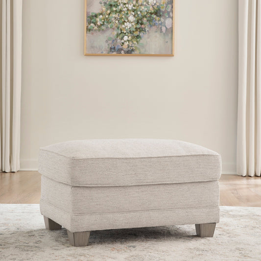 Lockeshart Ottoman