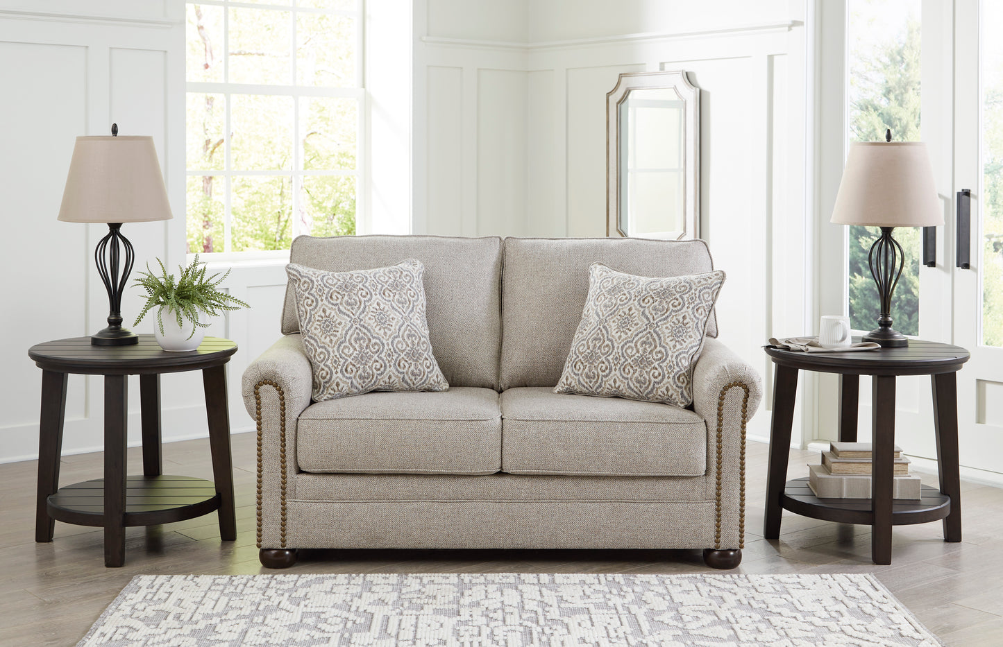 Gaelon Sofa Set