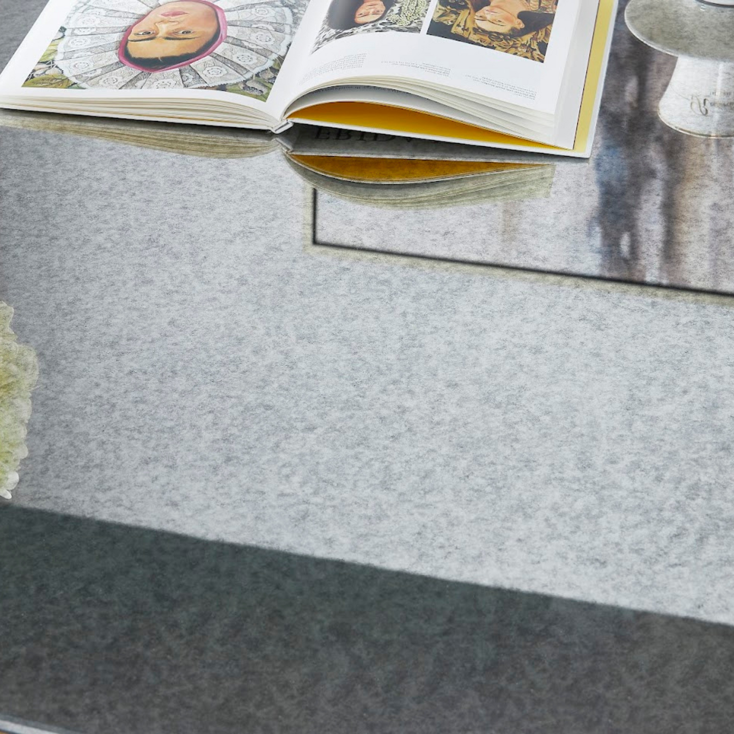 CVFZR5255  B647 Floor Mirror( Crestview  )