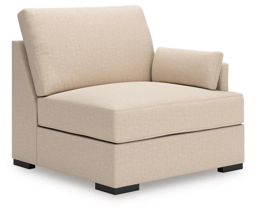 Regality Right-Arm Facing Corner Chair