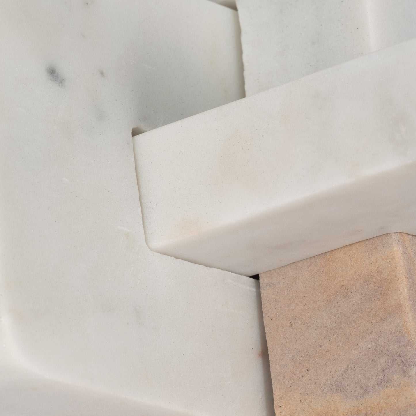 9" Chiara Marble Knots