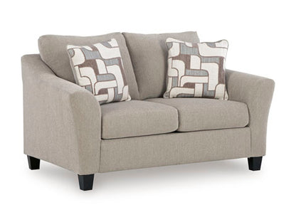 Willarae Loveseat | Ashley Homestore