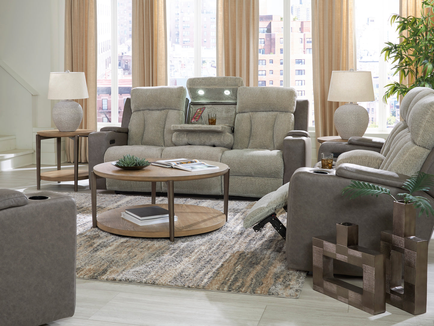 Stately Check PWR Recliner/ADJ Headrest
