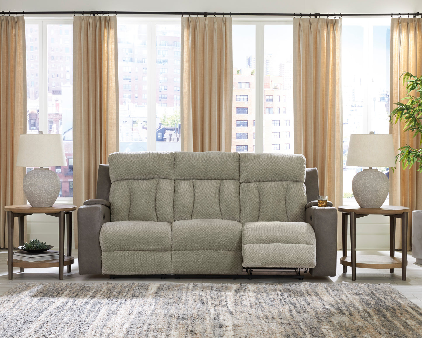 Stately Check PWR Set /ADJ Headrest
