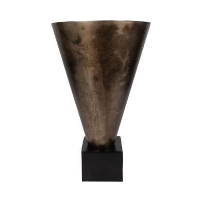 EV19881-02 |19" Cassendra Large Metal Vase, Gold