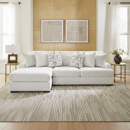 Wynncroft Manor 2-Piece Sectional Sofa Chaise