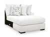 Wynncroft Manor Right-Arm Facing Corner Chaise