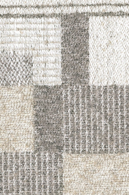 Wynncroft Manor 2-Piece Sectional Sofa Chaise