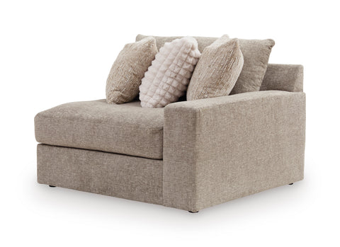 Reston Cove RAF Corner Chair