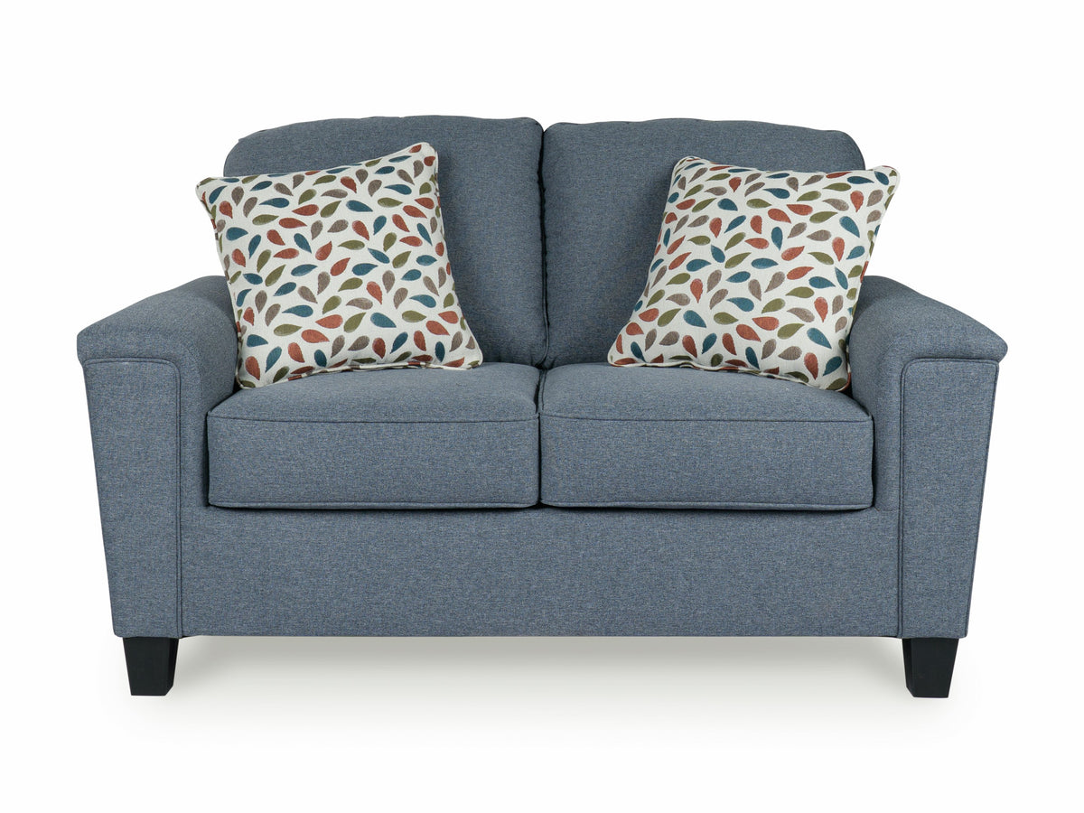 Grymaster Sofa Set