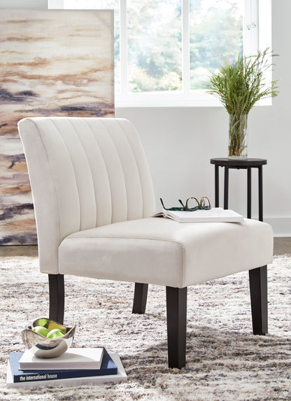 Yarlow Storage Bench