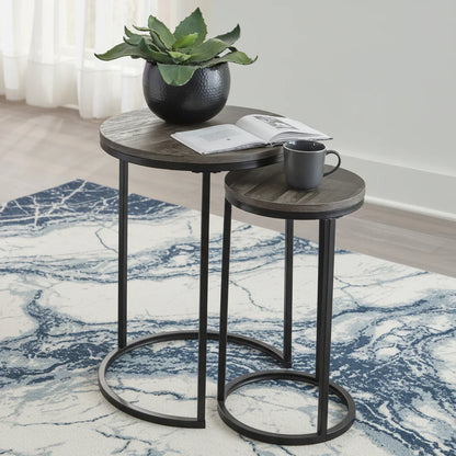 طاولة برياسبورو المميزة (مجموعة من قطعتين)