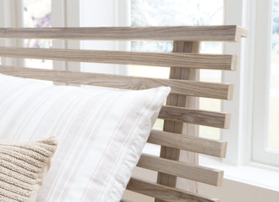 Ashley Homestore | Hasbrick - King Slat Panel Bed