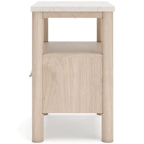 Cadmori King Upholstered Panel Set