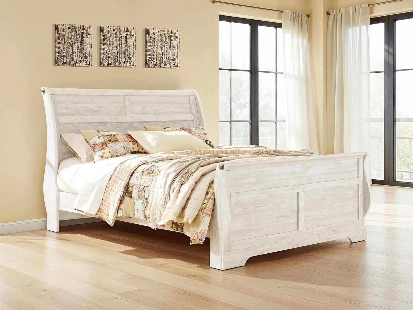Willowton QueenSliegh Bed