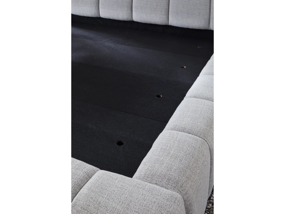 Jesstean King Upholstered Bed