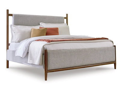 Lyncott Queen Bed