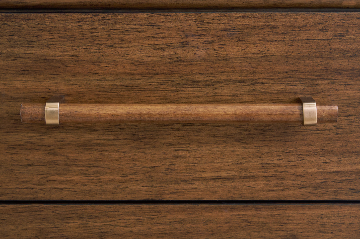 Lyncott King Upholstered Set Package