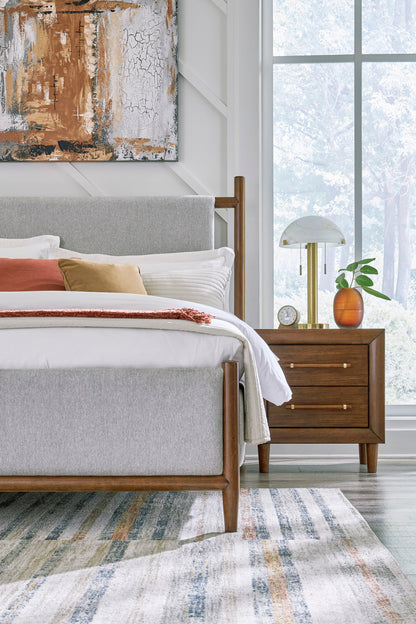 Lyncott King Upholstered Set Package