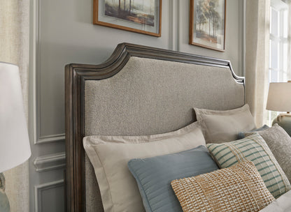 Veramond King Bedroom Set with Chest