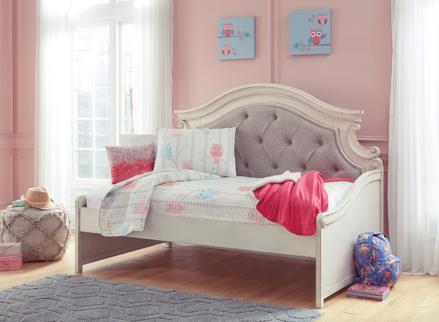 Realyn Twin Day Bed with 1 Large Storage Drawer