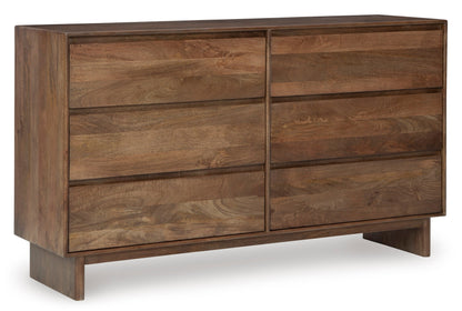 Isanti King Panel Bedroom Package