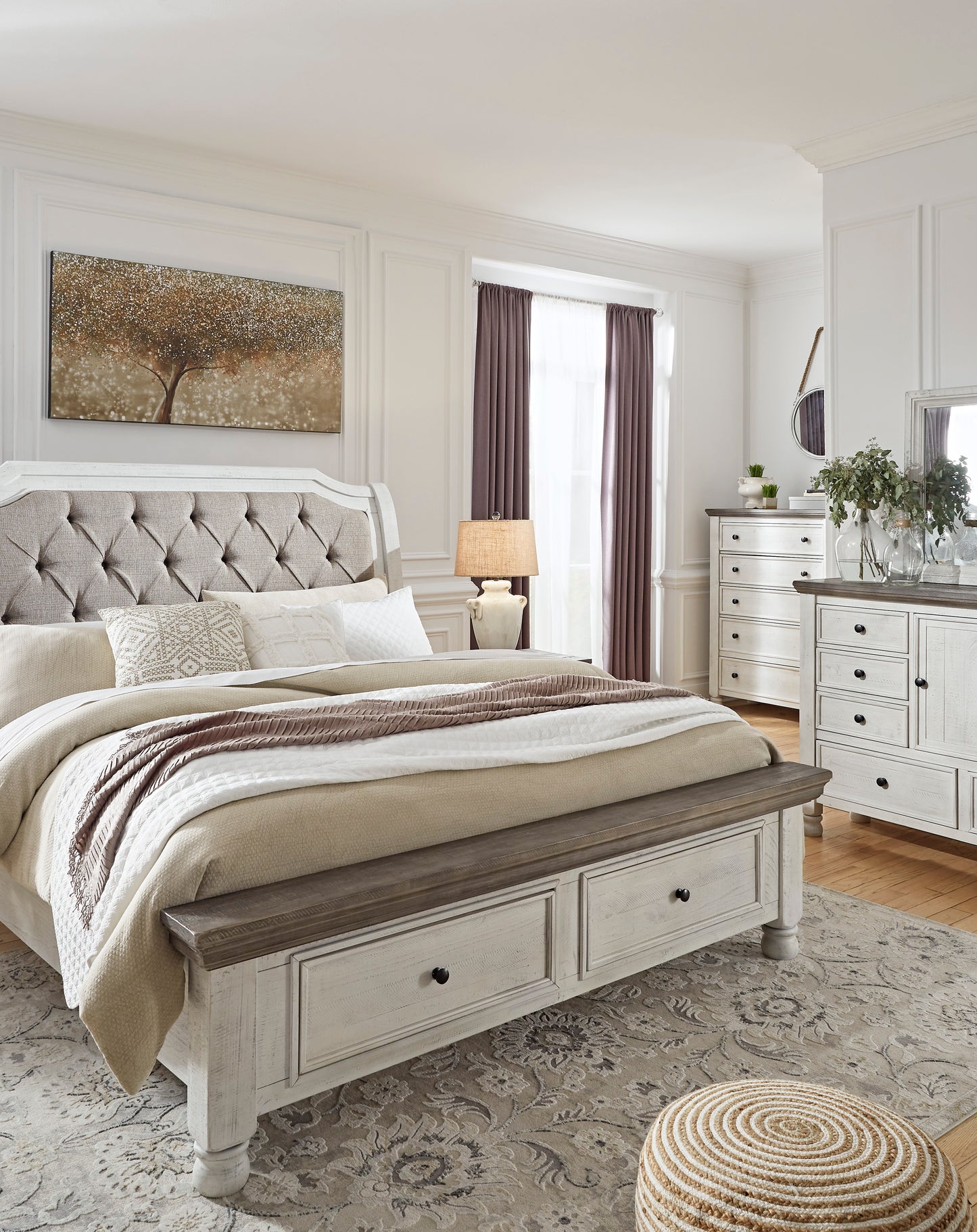 Havalance King bedroom Set