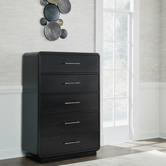 Rowanbeck Chest of Drawers