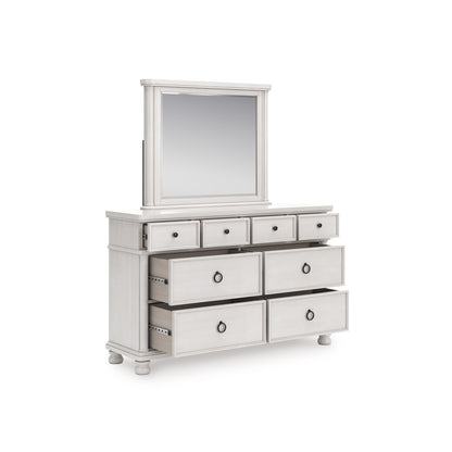 Chadworth King Poster Bed Set