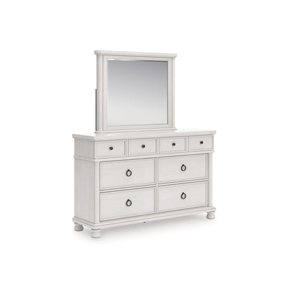 Chadworth King Poster Bed Set