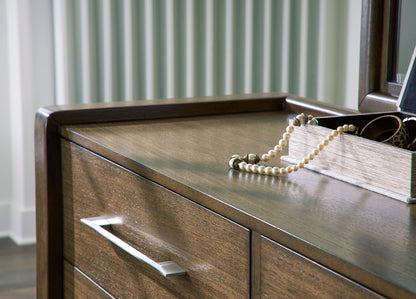 Marxmore Queen Bedroom Set