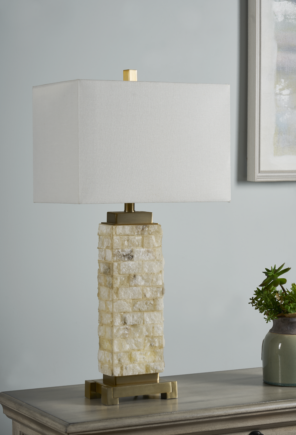 CVAVP1014  Massoud Table Lamp( Crestview  )