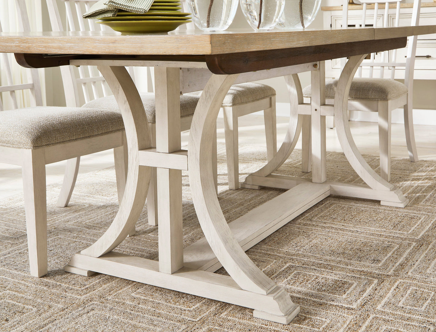 Ashley Homestore | Shaybrock Dining