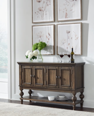 خادم غرفة الطعام فيراموند