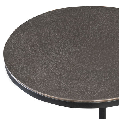 طاولة جانبية/مشروبات من النيكل من بروناي، من شركة Uttermost Brunei