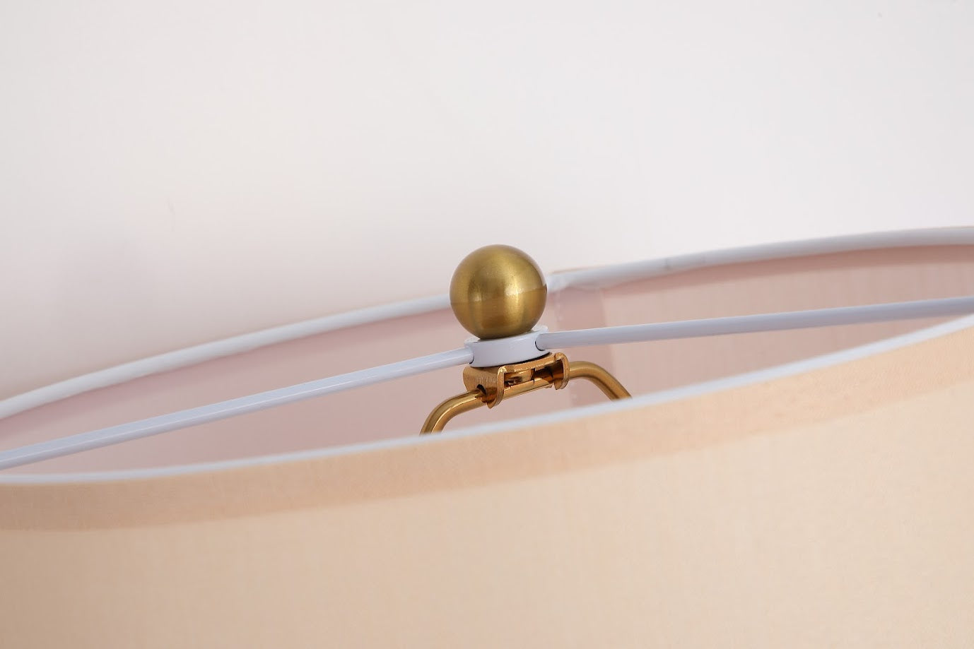 Elara Gold Wall Lamp