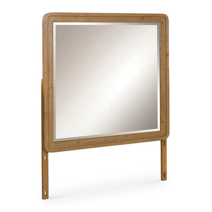 Avelo Desser and Mirror