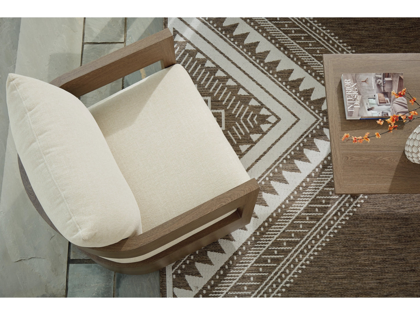 كرسي طعام خارجي دوار مع وسادة من Serene Bay (مجموعة من قطعتين)