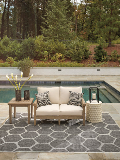 Gerianne Outdoor Set