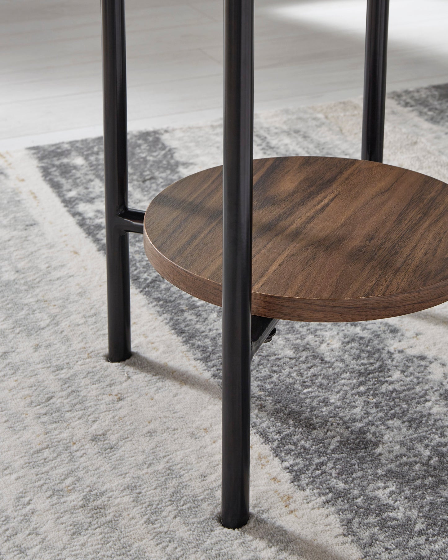 Tildan  WITH FREE TABLES1