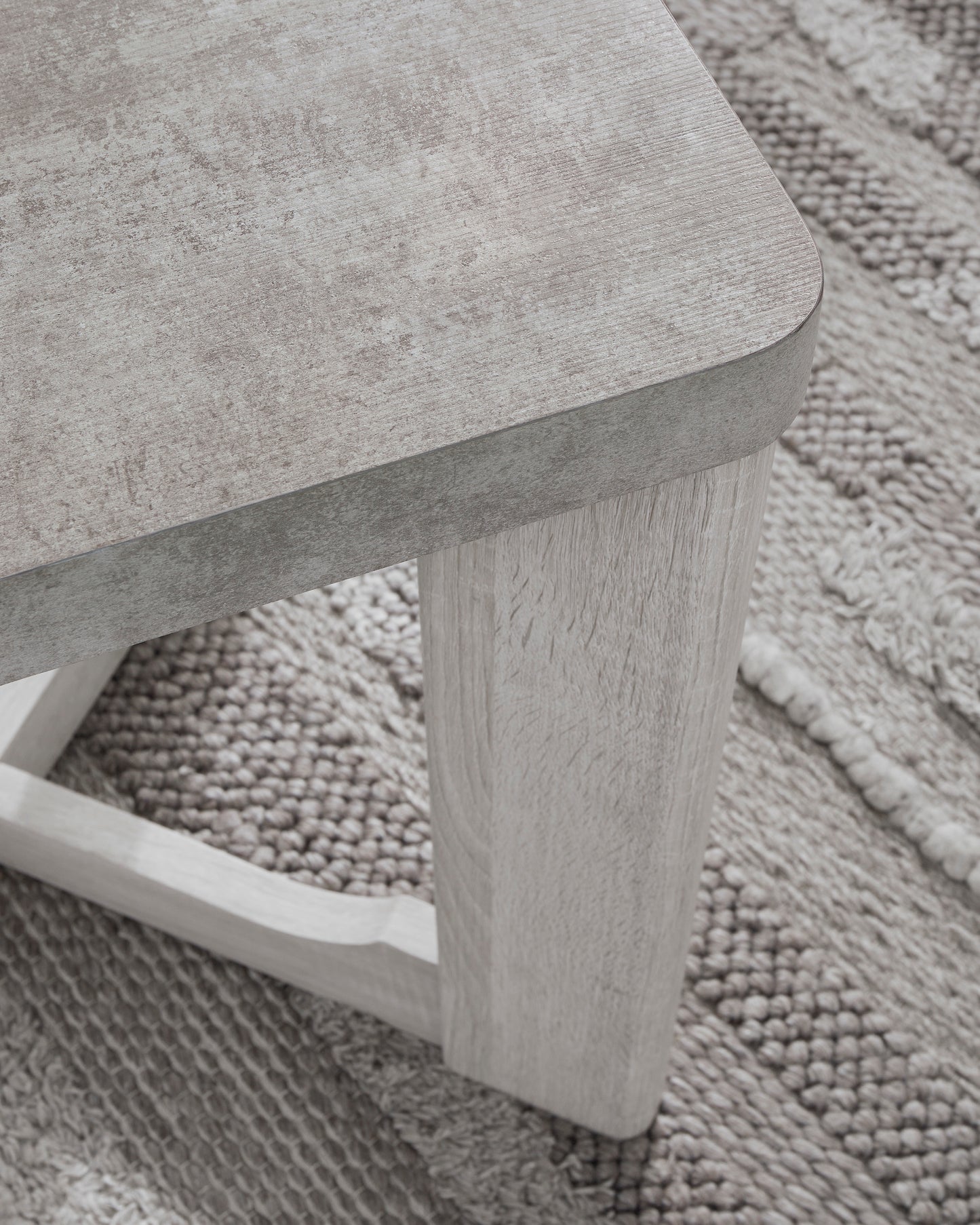 طاولة جارنيلي (مجموعة من 3)