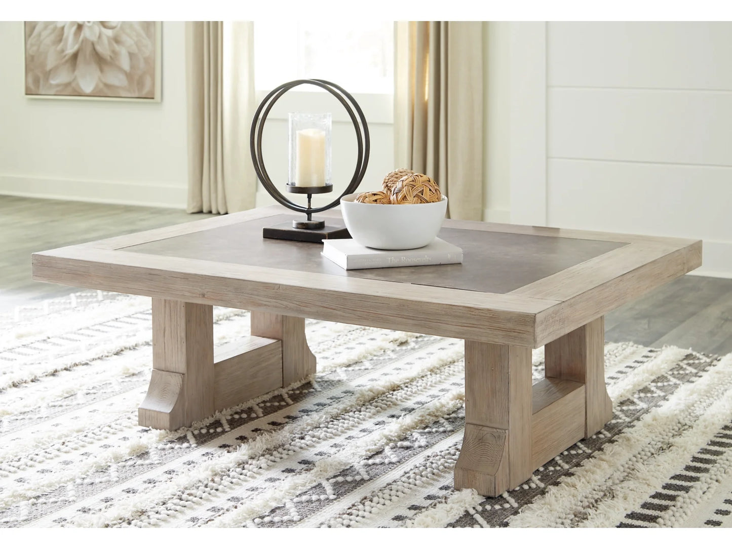 Ashley Homestore | Hennington Table Set
